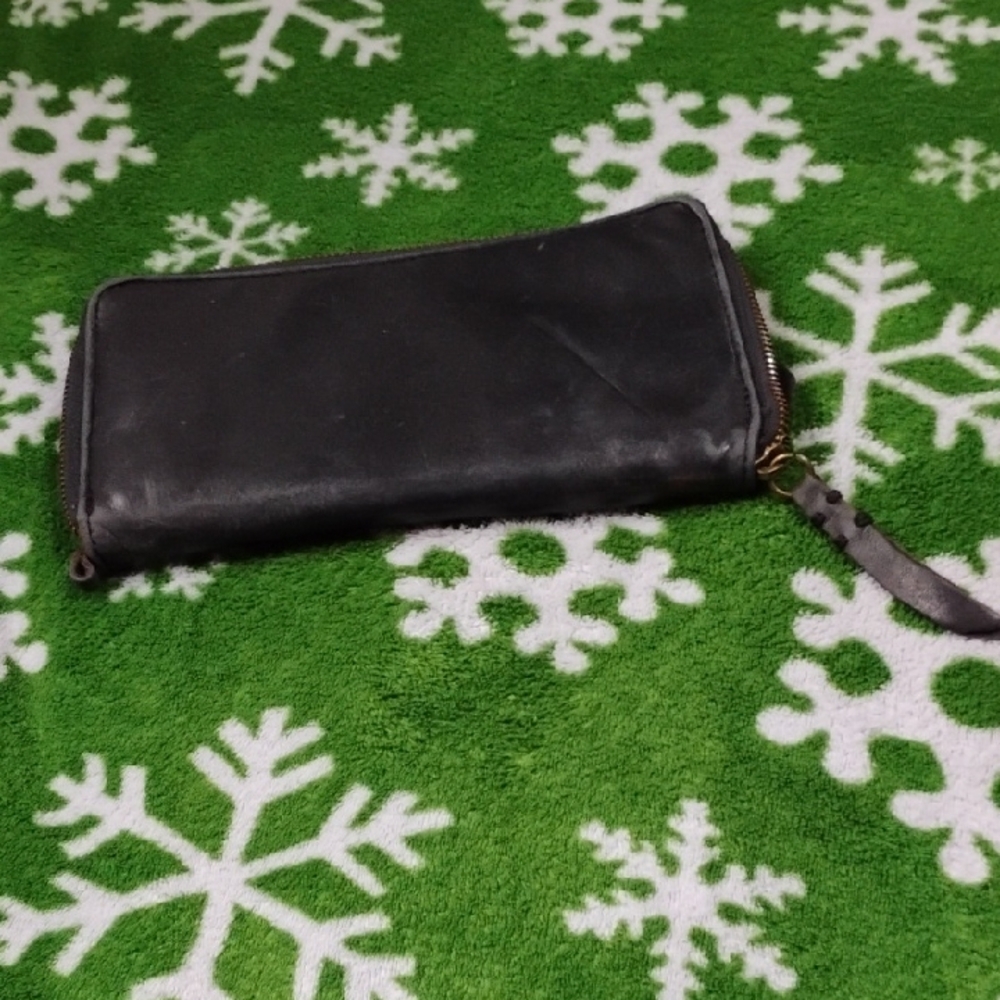 Elegant Black Leather Wallet